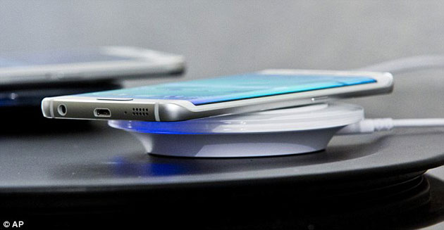 wireless charger สำหรับ iPhone 6 , 6s , 6 Plus , 6s Plus , Samsung , LG , HTC